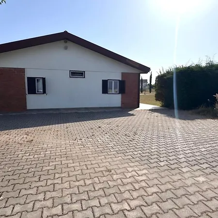 Quinta Oasis Eden Com Piscina, Spa E Sauna Privat bolig